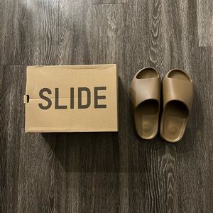 Yeezy Slides- Core